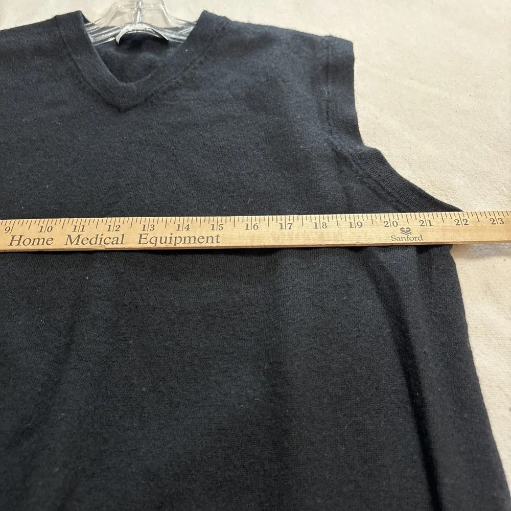 Turnbury Mens Sweater Vest Extra Fine Merino Wool‎ Size XL Black V Neck Office